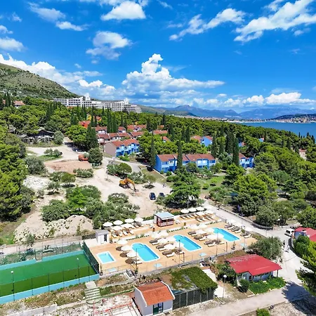 Medena In Seget Donji, With Pools Apartment *