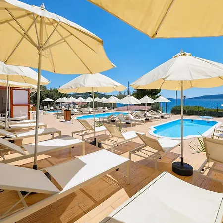 Medena In Seget Donji, With Pools Apartment